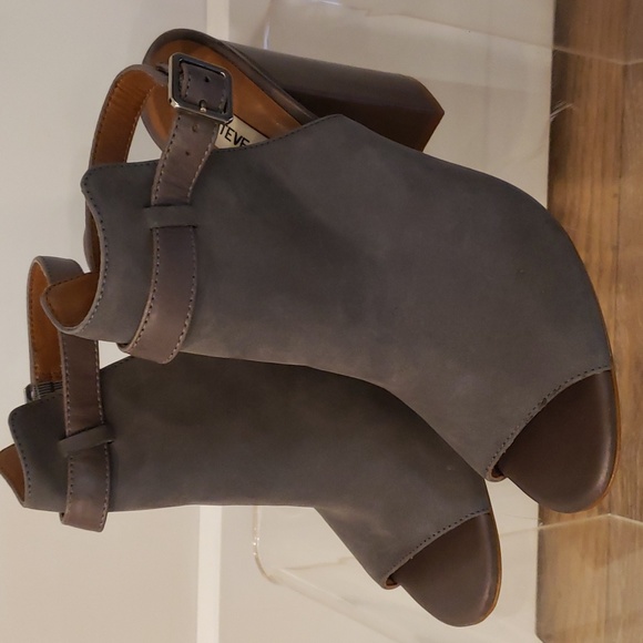 Steve Madden Booties Size 8.5M - Picture 1 of 9